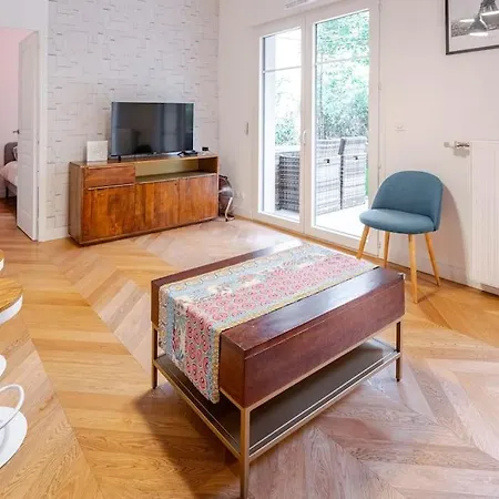 Magnifique 2 Pieces Avec Terrasse Et Grand Jardin Saint-Ouen (Seine-Saint-Denis)